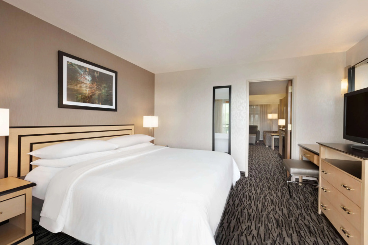 Embassy Suites by Hilton Convention Center Las Vegas