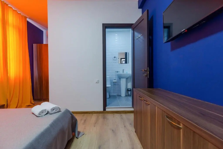 Komuna Hostel & Hotel