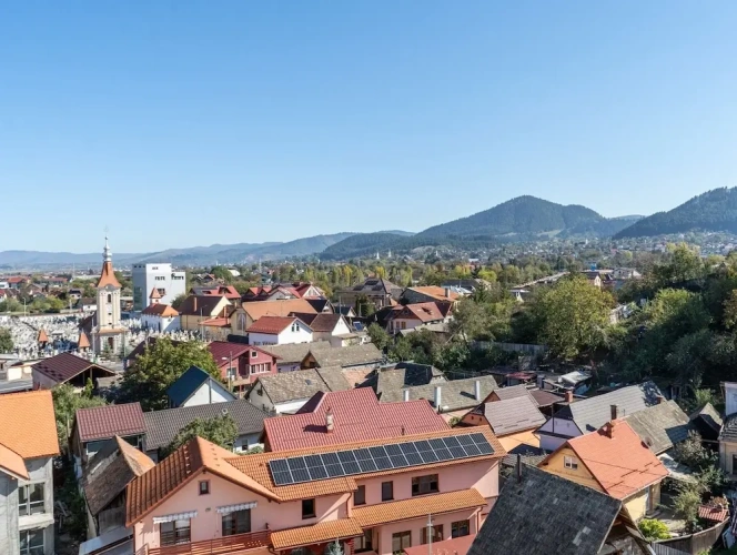 1 Bedroom Deluxe Apartment with balcony and with mountain view