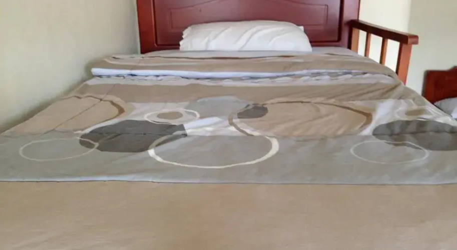 Hostal Alvanos