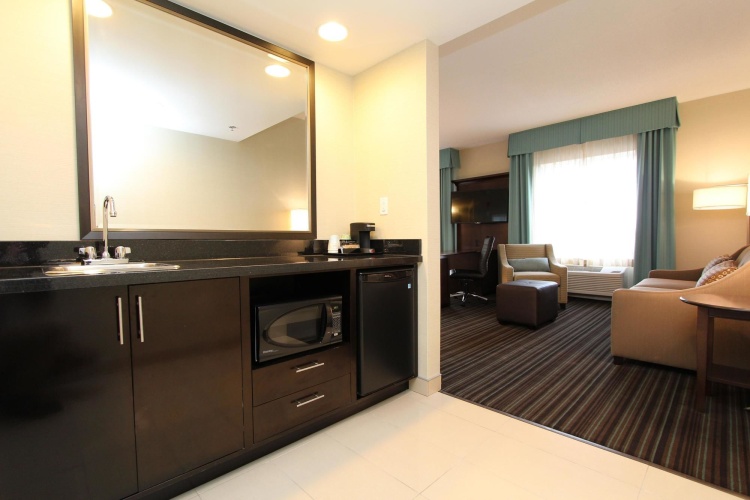 Hampton Inn & Suites by Hilton St. John's Airport photo 7