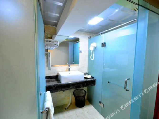 Xiangbin Holiday Hotel