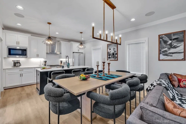 4 Bedrooms Cottage