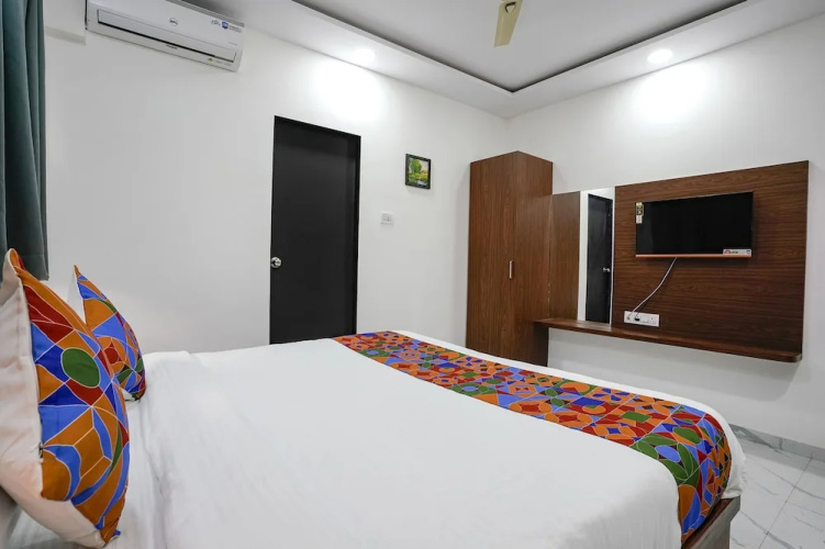 Fabhotel Fortuna Inn