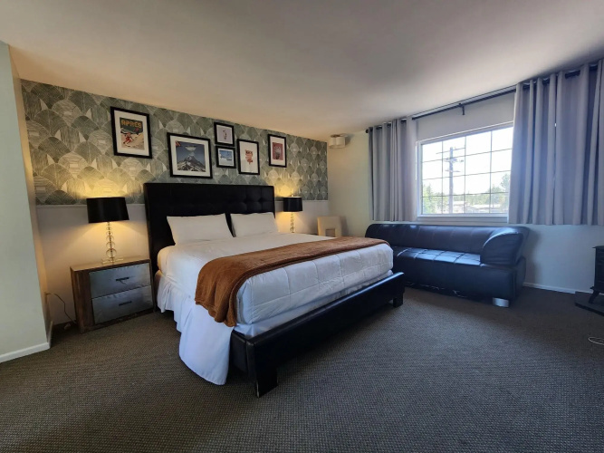 Cinnamon Bear Inn