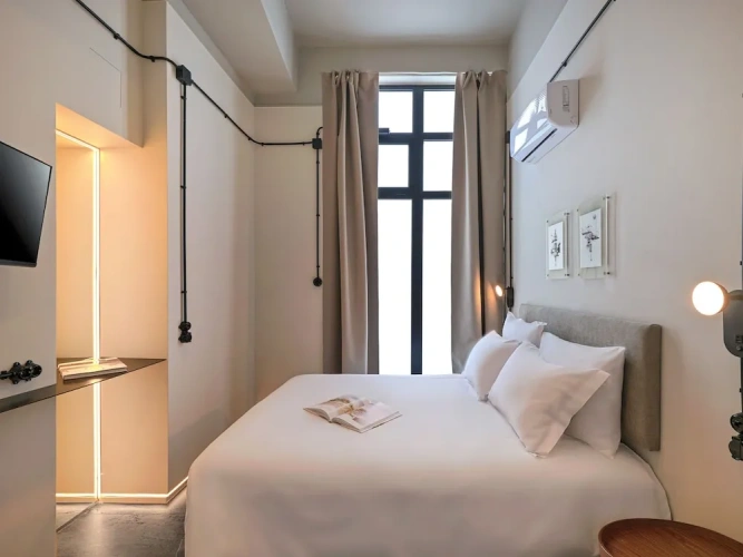 2 Bedrooms Deluxe Studio