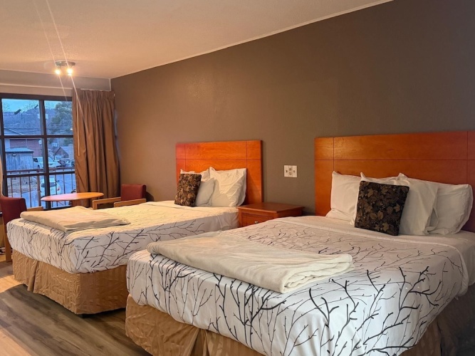 Standard Quadruple room with balcony