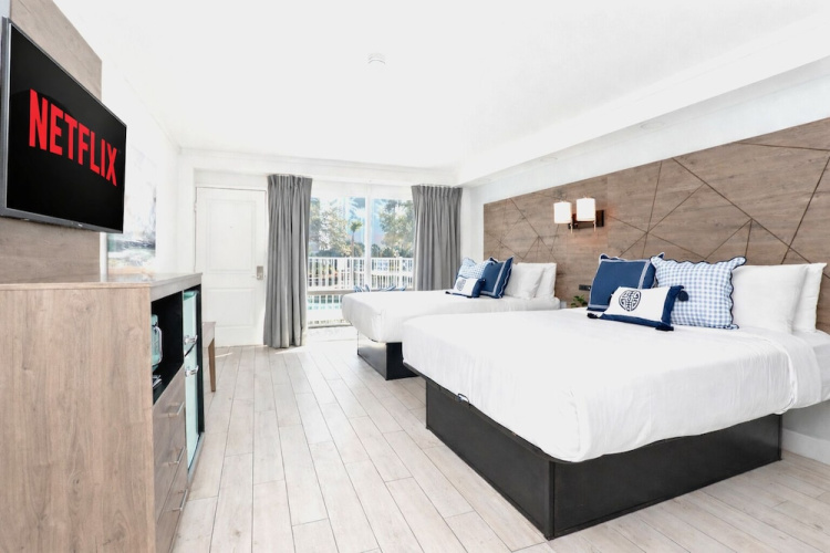 Fin's Inn & Suites