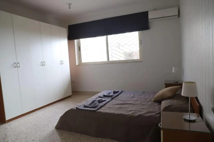 3 Bedrooms Apartment