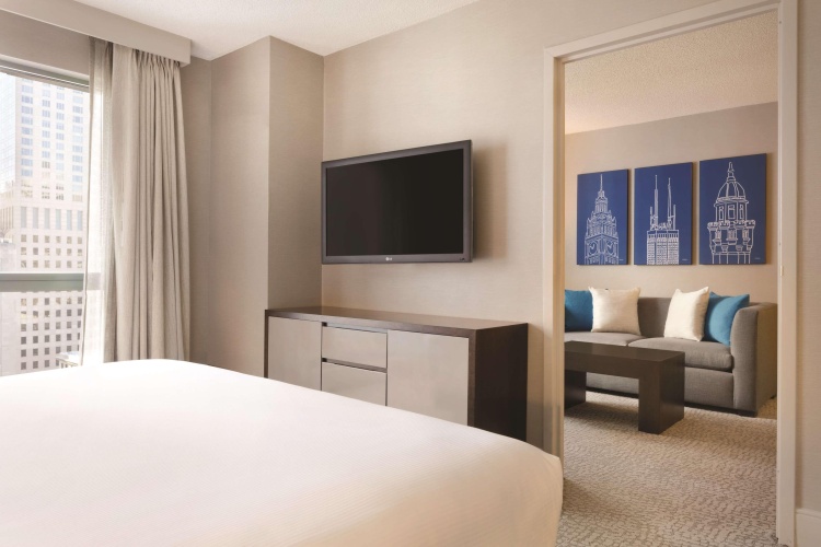 Hilton Chicago/Magnificent Mile Suites photo 6