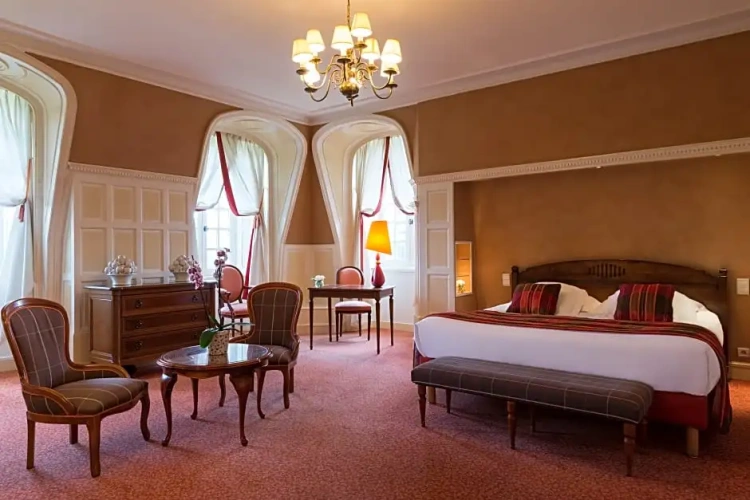 Standard Family room