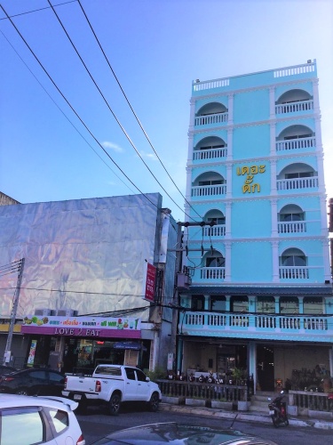 Standard Double room with partial view