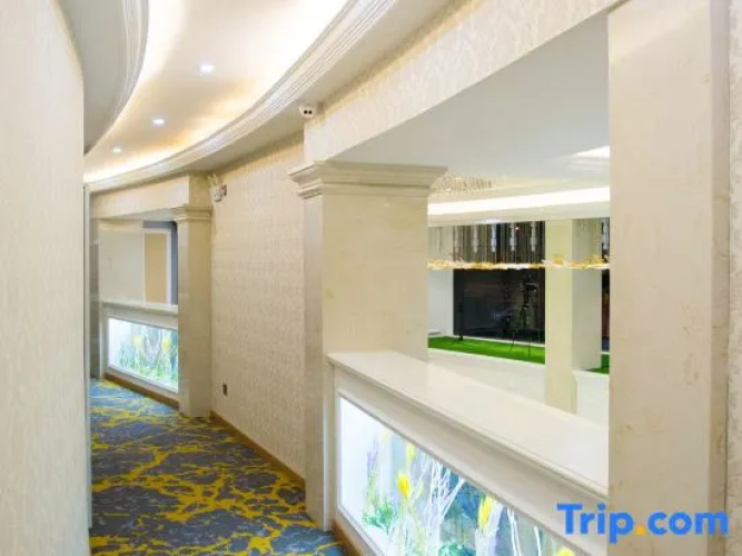 Pu Jin Hotel