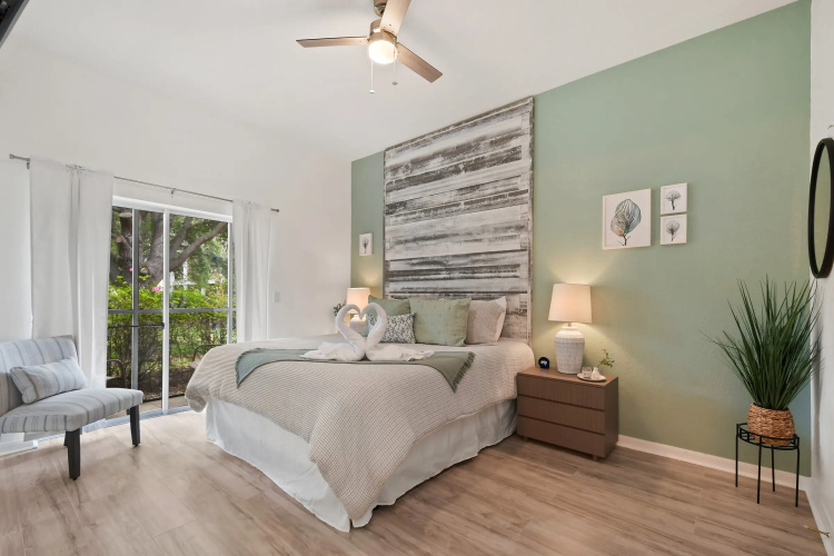 Bahama Bay NEW UNIT, AWESOME STAR WARS ROOM, Davenport, US