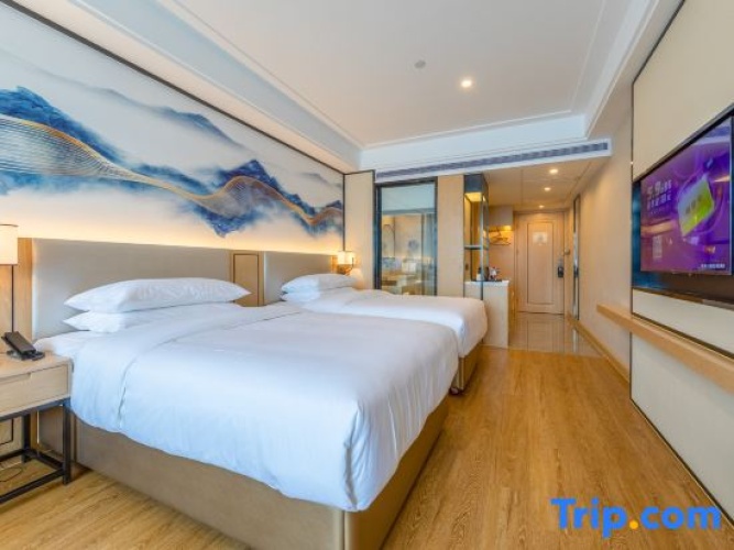 Deluxe Double room with view