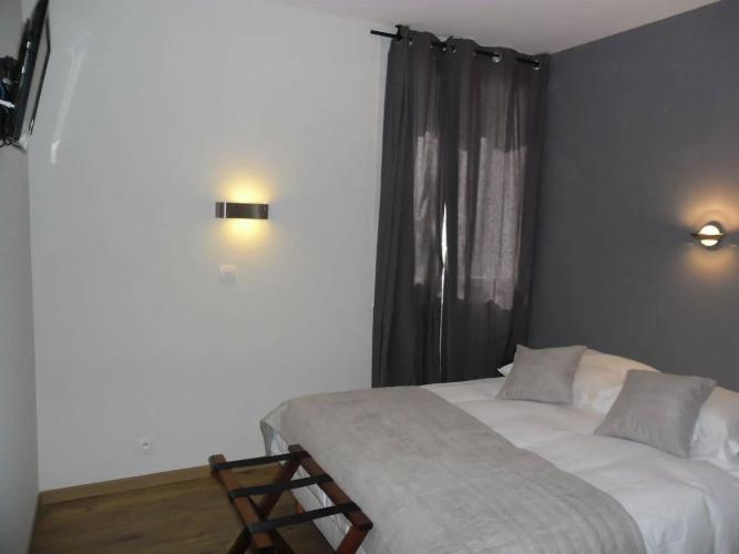 Blue Hotel
