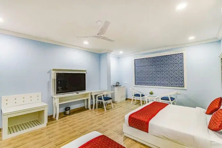 Fabhotel Prime Manor