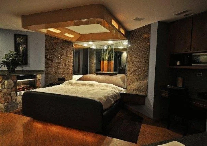 The Champagne Lodge & Luxury Suites