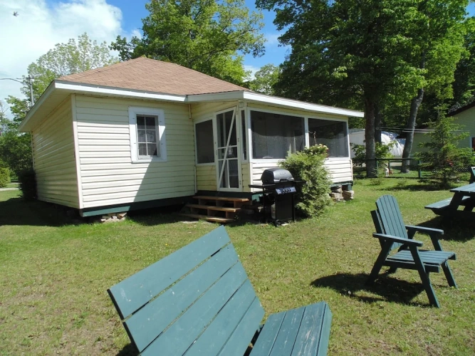 2 Bedrooms Cottage with lake view