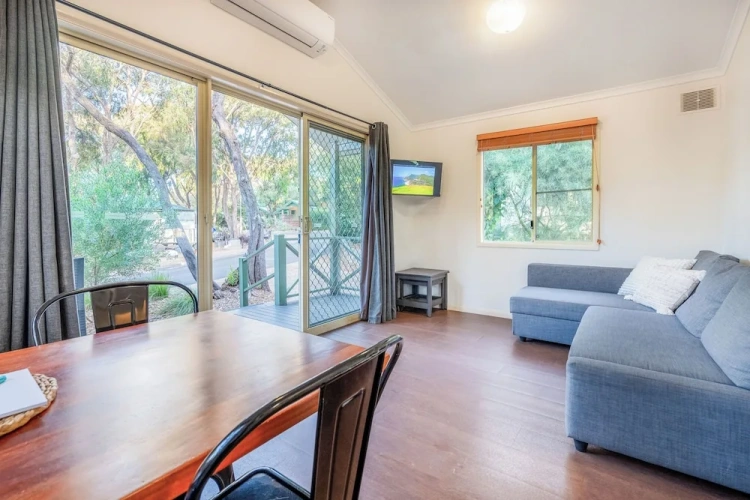 2 Bedrooms Chalet