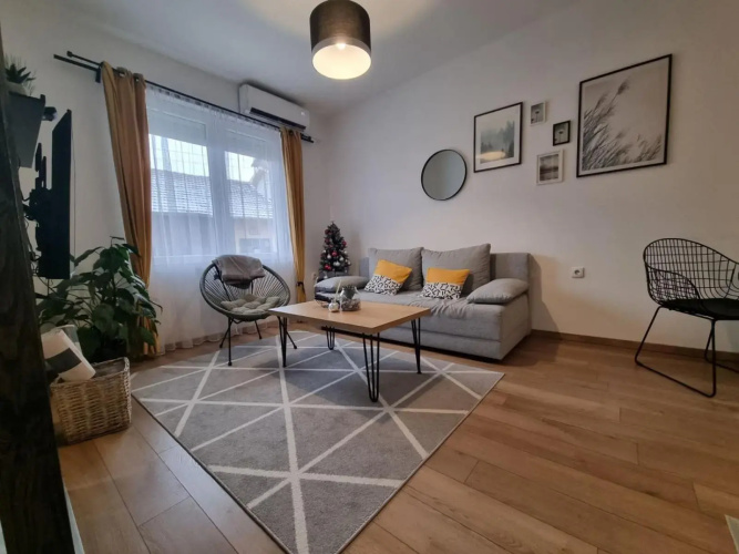 Apartment 12-09