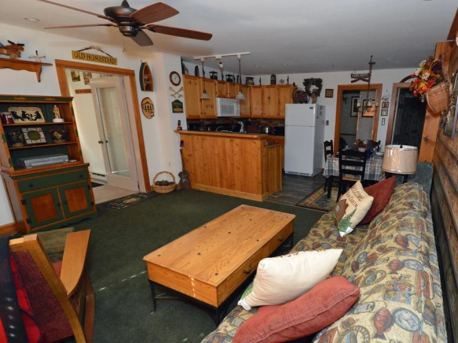 1br: Camp 4 # 18