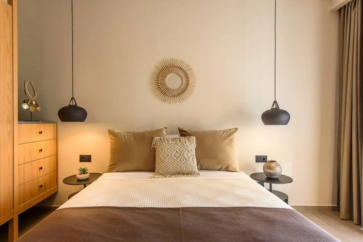 3 Bedroom Villa with a heated pool