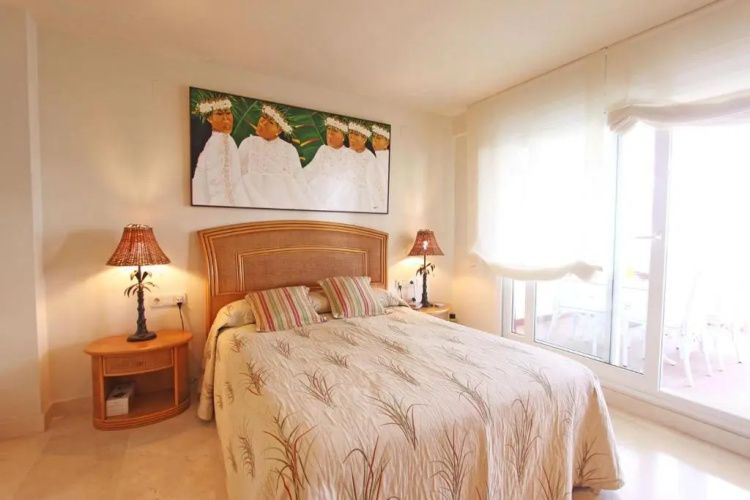 1105 beachfront apartment golden mile marbella