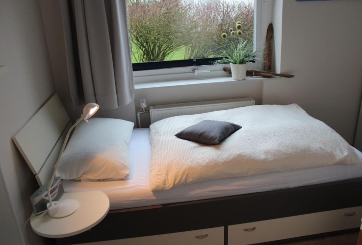 3 Bedrooms Apartment
