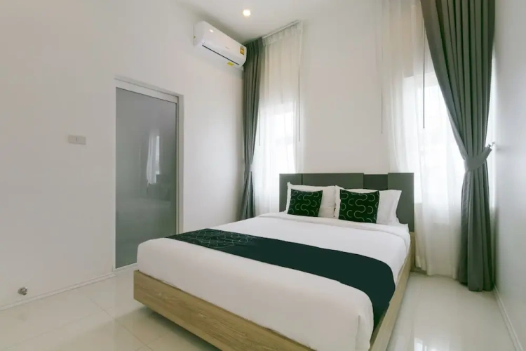 4 Bedrooms Villa