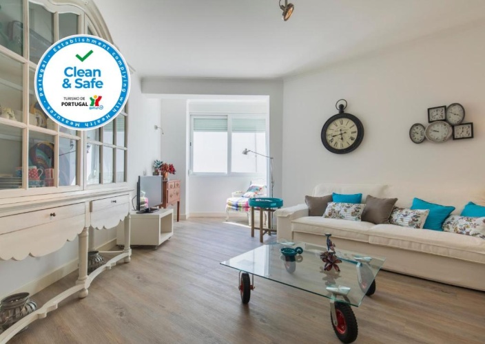 2 Bedrooms Single Apartment