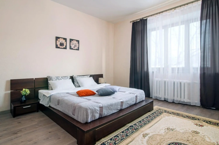 2 Bedrooms Quadruple Apartment