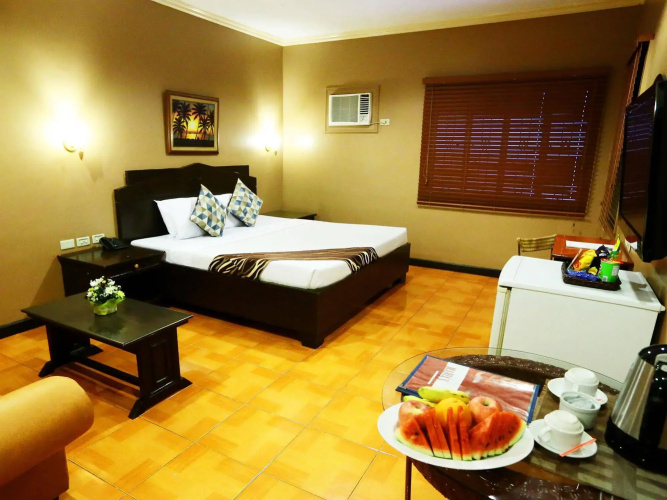 Hotel La Corona De Lipa
