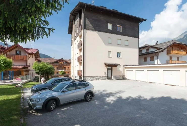 2 Bedrooms Apartment with balcony