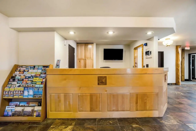 Mountain Vista Hotel