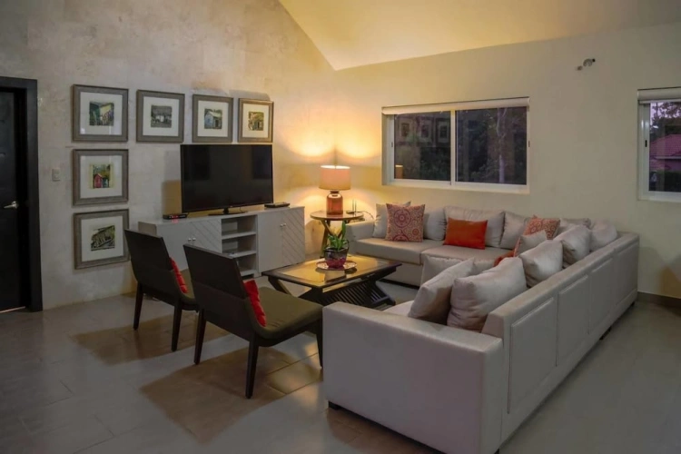 3 Bedrooms Villa