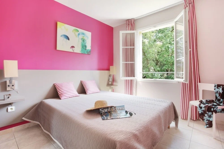 1 Bedroom Apartment with balcony