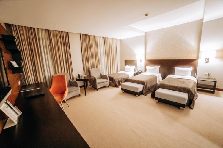 Superior Triple room