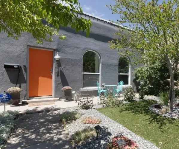 2 Bedrooms Cottage
