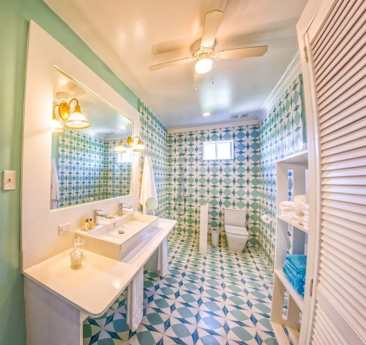 Luxury Double Suite with balcony and beachfront