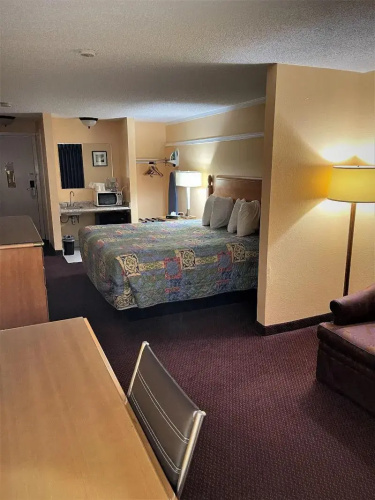 Marina Inn