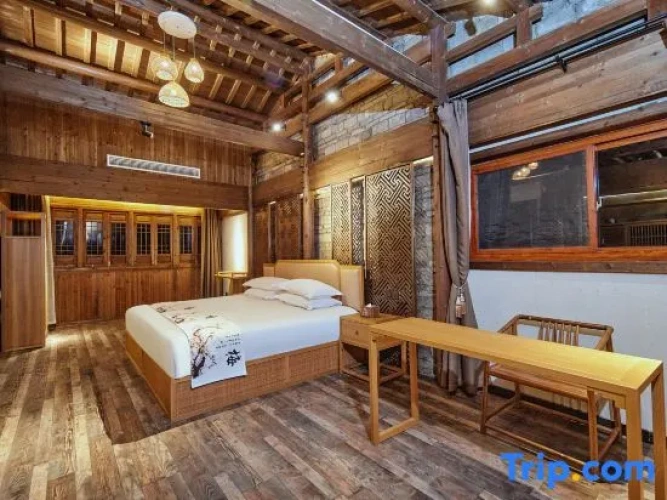 2 Bedrooms Suite