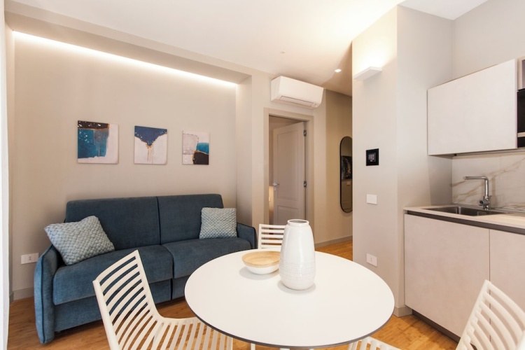 Apartment with balcony