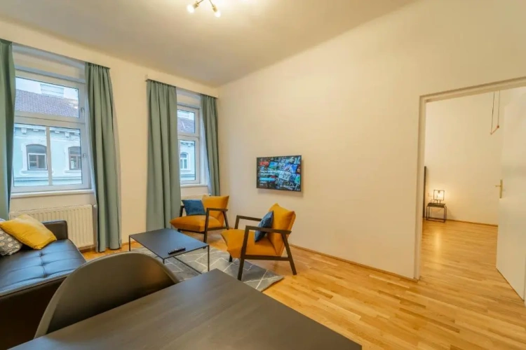 3 Bedrooms Apartment