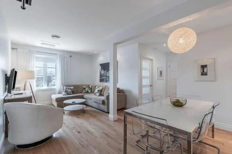 2 Bedrooms Premium Suite with city view