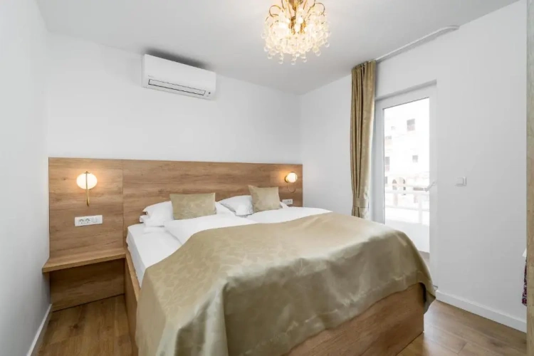Comfort Double room with balcony and with mountain view