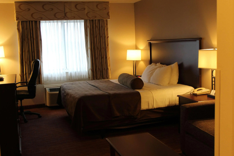 Best Western Plus Concord Inn