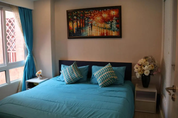 7 seas apartments