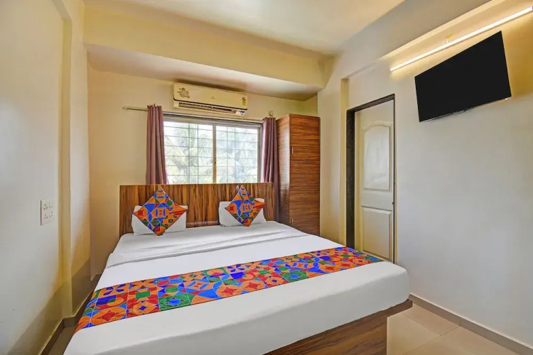 Fabhotel Sai Inn