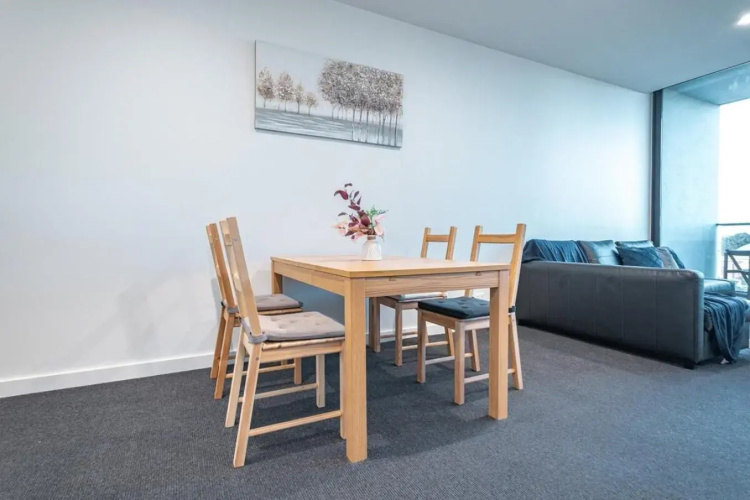 St Kilda 2BR2BA +Balcony +view+workstation+ car